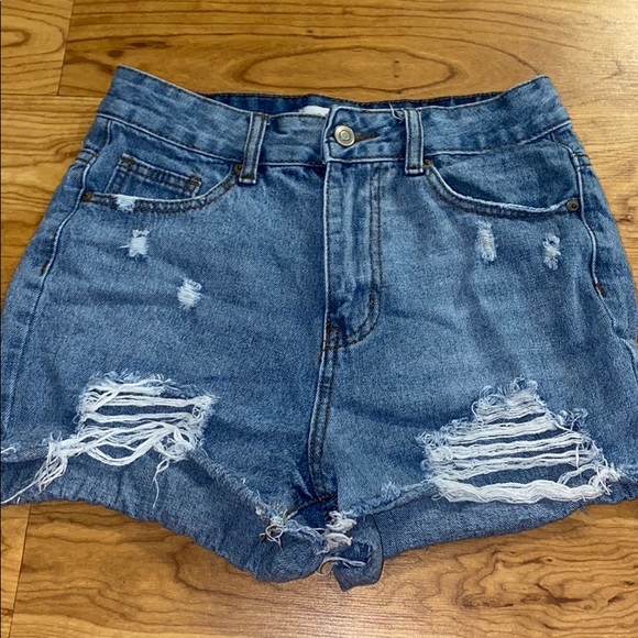 mom jean shorts - Picture 1 of 3